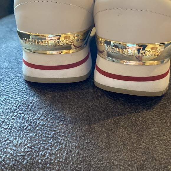 Gorgeous Michael Kors sneakers - Picture 4 of 4
